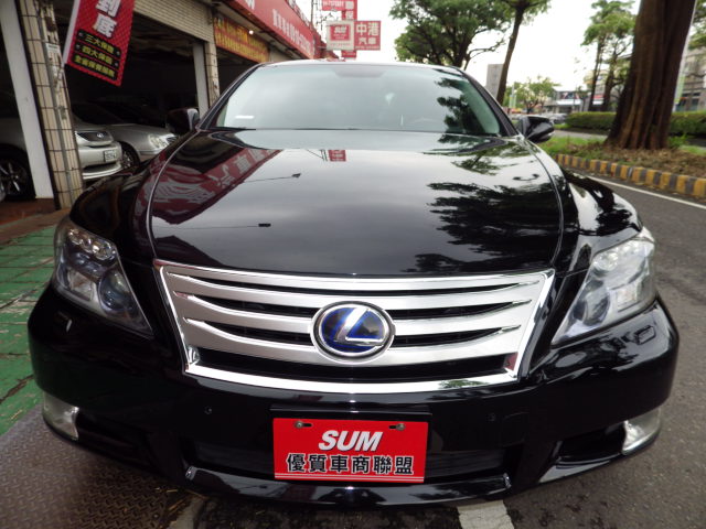 Lexus Ls600hl 油電混合可全額貸款 台灣汽車大聯盟 二手車 中古車買車賣車交易網 公會認證平台